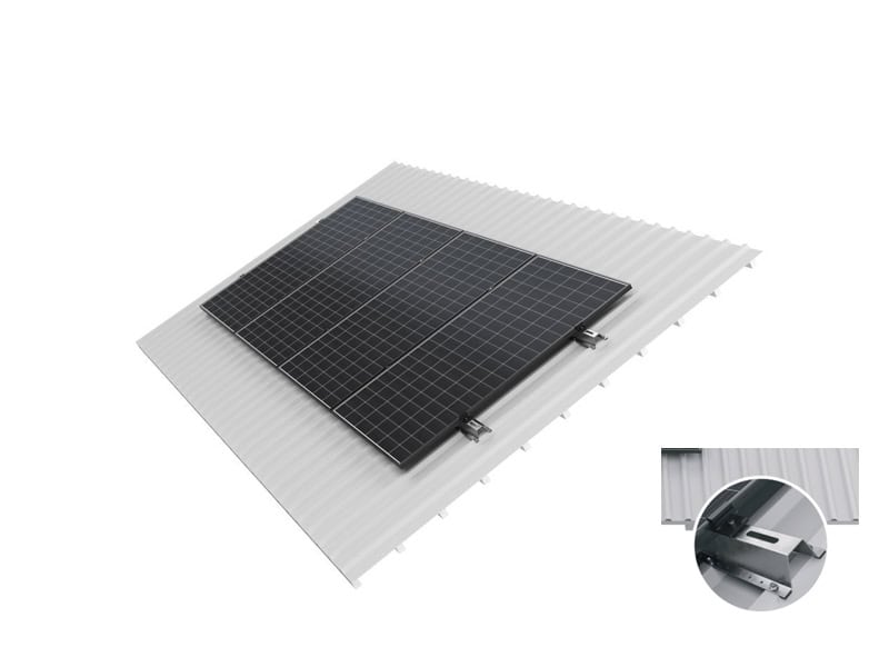 Suporti panouri fotovoltaice acoperis 7 Suporti panouri fotovoltaice acoperis inclinat tabla cutata